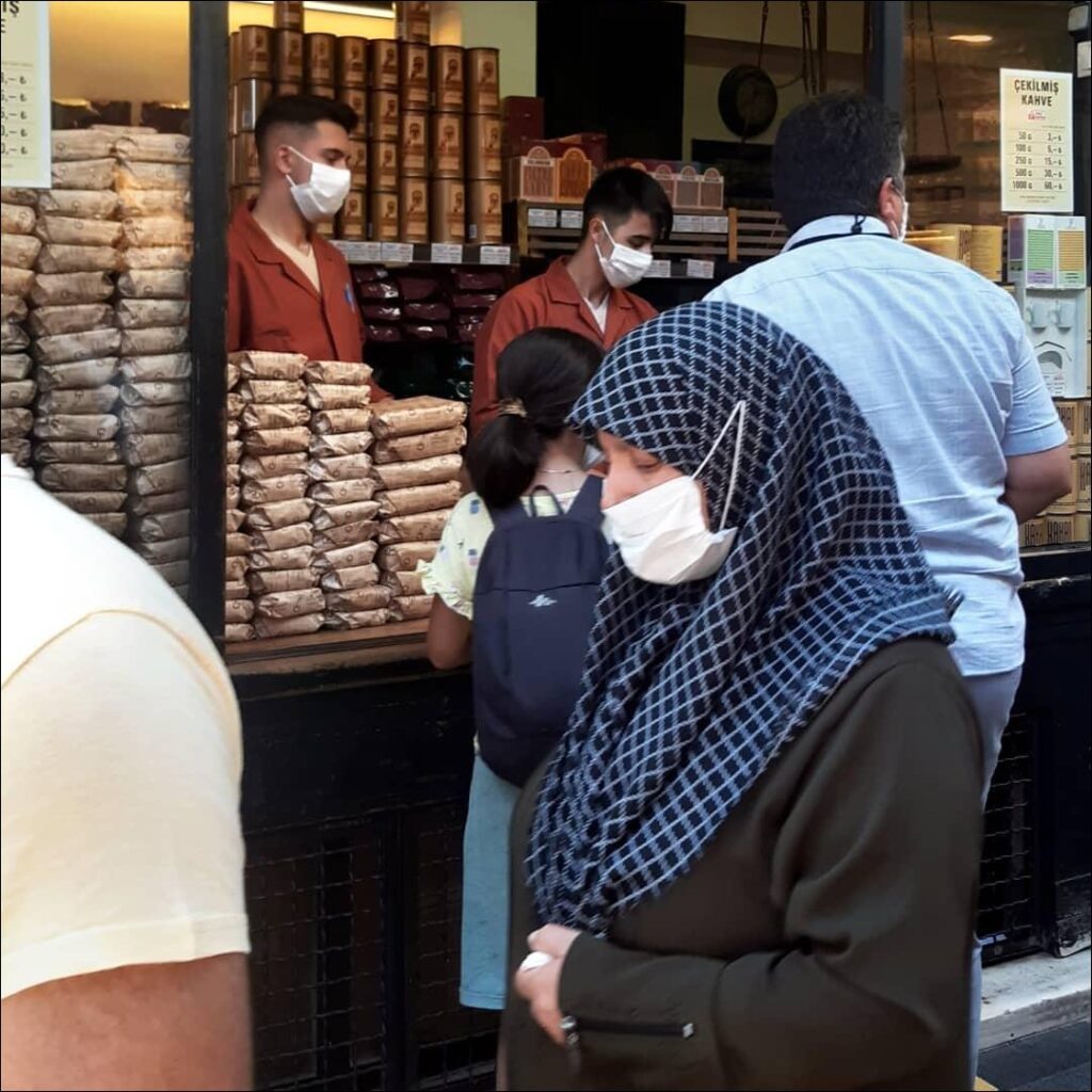 Istanbul street life - peoples - turkey - tom-spirit voyage travel