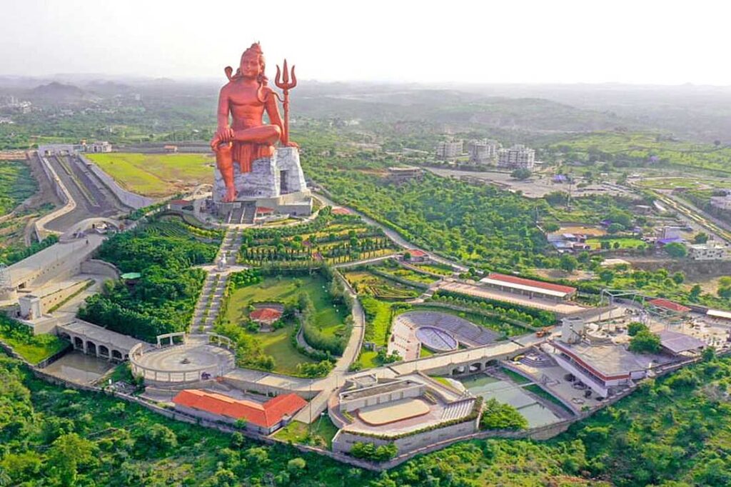 La plus grande statue de Shiva au monde