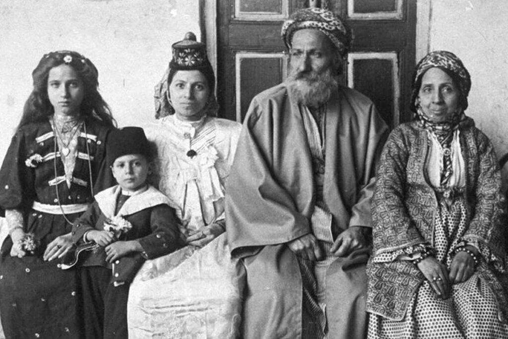 Iraqi Jew Family in Baghdad